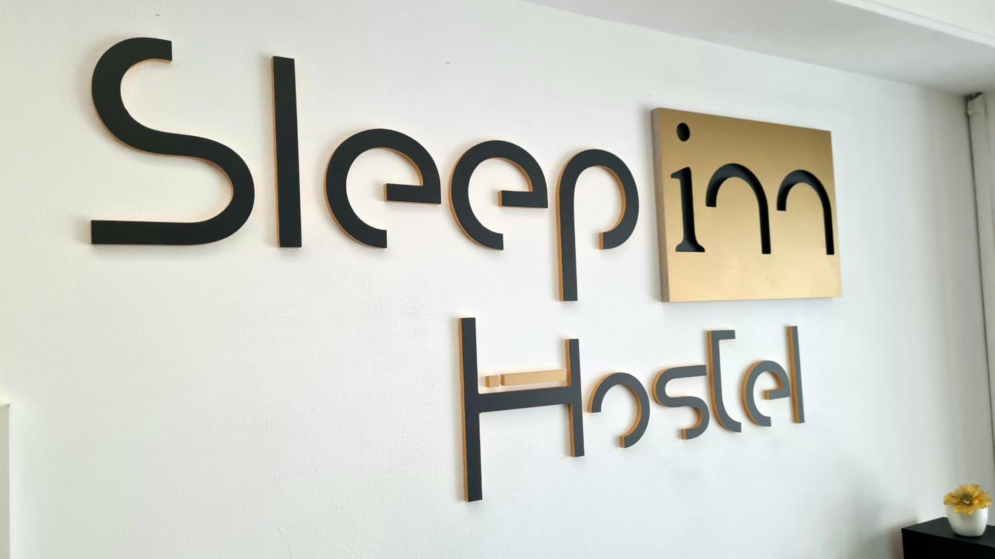 Sleep Inn Hostel Bucharest Exterior photo